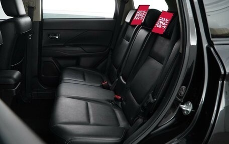 Mitsubishi Outlander III рестайлинг 3, 2014 год, 1 675 050 рублей, 9 фотография