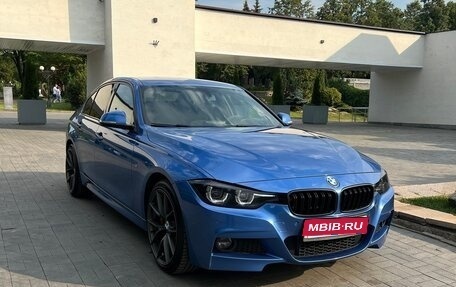 BMW 3 серия, 2018 год, 2 600 000 рублей, 1 фотография