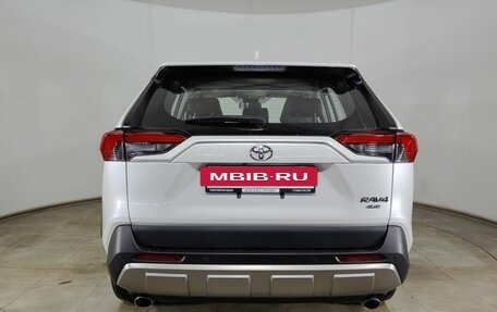 Toyota RAV4, 2022 год, 2 999 000 рублей, 6 фотография