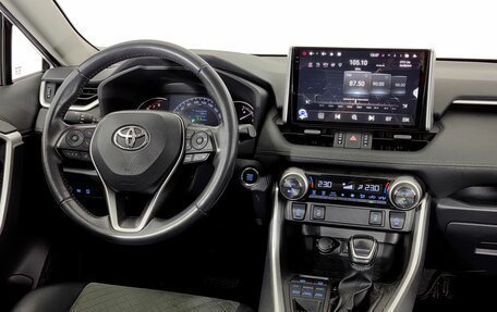 Toyota RAV4, 2022 год, 2 999 000 рублей, 10 фотография