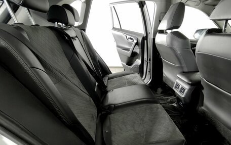 Toyota RAV4, 2022 год, 2 999 000 рублей, 16 фотография
