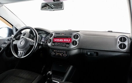 Volkswagen Tiguan I, 2012 год, 949 000 рублей, 10 фотография