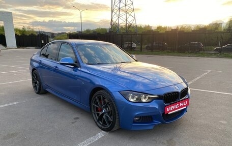 BMW 3 серия, 2018 год, 2 600 000 рублей, 2 фотография