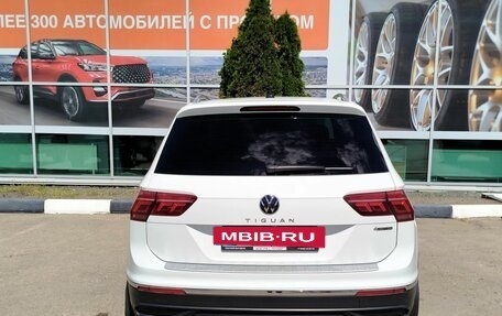Volkswagen Tiguan II, 2021 год, 3 069 000 рублей, 6 фотография