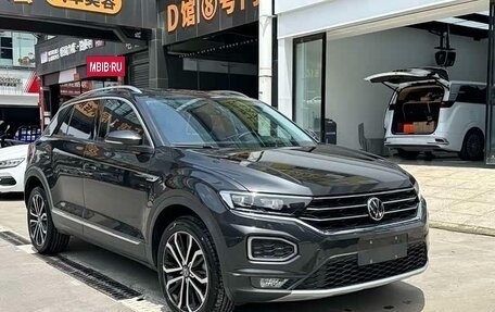 Volkswagen T-Roc I, 2021 год, 2 151 000 рублей, 5 фотография