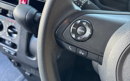 Toyota Roomy I, 2022 год, 1 050 000 рублей, 18 фотография
