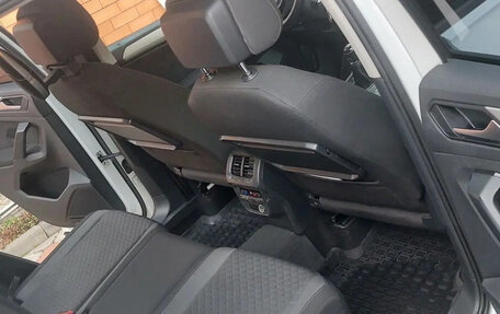 Volkswagen Tiguan II, 2018 год, 1 850 000 рублей, 3 фотография