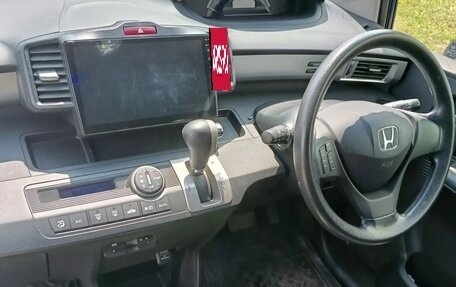 Honda Freed I, 2014 год, 1 300 000 рублей, 3 фотография