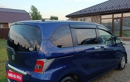 Honda Freed I, 2014 год, 1 300 000 рублей, 18 фотография
