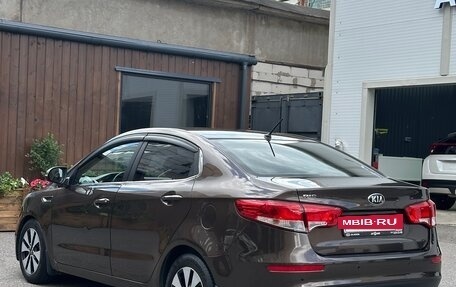 KIA Rio III рестайлинг, 2016 год, 930 000 рублей, 4 фотография