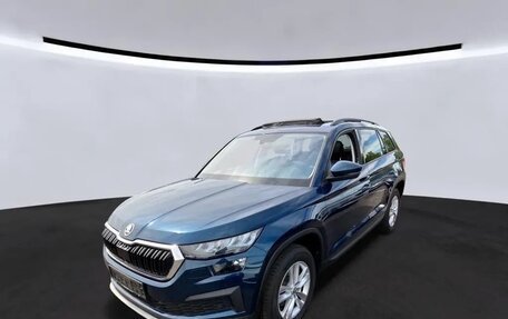 Skoda Kodiaq I, 2022 год, 2 592 000 рублей, 3 фотография