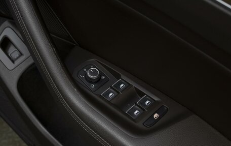 Volkswagen Passat B8 рестайлинг, 2015 год, 1 720 000 рублей, 13 фотография