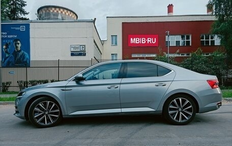 Skoda Superb III рестайлинг, 2025 год, 3 600 000 рублей, 3 фотография