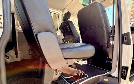 Volkswagen Transporter T6 рестайлинг, 2017 год, 3 100 000 рублей, 10 фотография