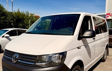 Volkswagen Transporter T6 рестайлинг, 2017 год, 3 100 000 рублей, 2 фотография