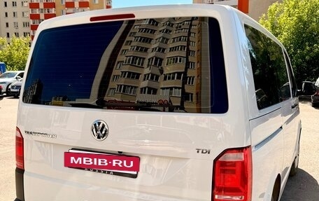 Volkswagen Transporter T6 рестайлинг, 2017 год, 3 100 000 рублей, 3 фотография