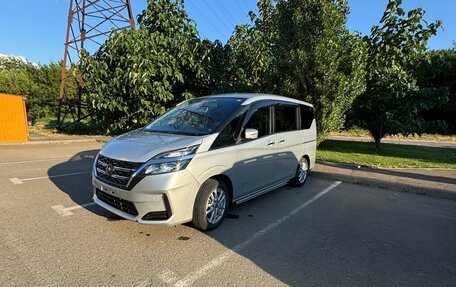 Nissan Serena IV, 2020 год, 2 250 000 рублей, 2 фотография