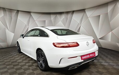 Mercedes-Benz E-Класс, 2019 год, 3 191 000 рублей, 4 фотография