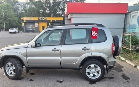 Chevrolet Niva I рестайлинг, 2011 год, 510 000 рублей, 3 фотография