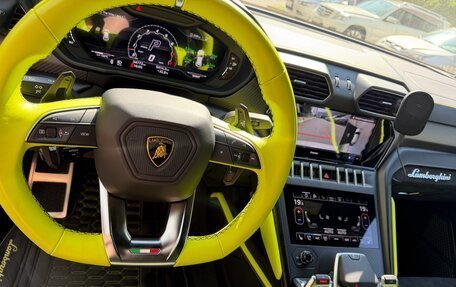 Lamborghini Urus I, 2022 год, 24 000 000 рублей, 7 фотография