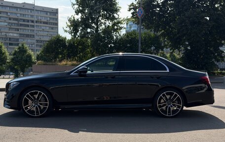 Mercedes-Benz E-Класс, 2018 год, 3 990 000 рублей, 8 фотография