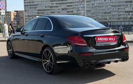 Mercedes-Benz E-Класс, 2018 год, 3 990 000 рублей, 7 фотография