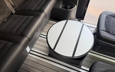 Volkswagen Multivan T6 рестайлинг, 2019 год, 7 060 000 рублей, 9 фотография