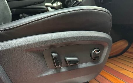 Volkswagen Multivan T6 рестайлинг, 2019 год, 6 322 000 рублей, 12 фотография