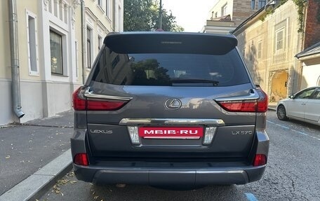 Lexus LX III, 2016 год, 6 900 000 рублей, 9 фотография