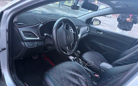 Hyundai Solaris II рестайлинг, 2017 год, 670 000 рублей, 8 фотография