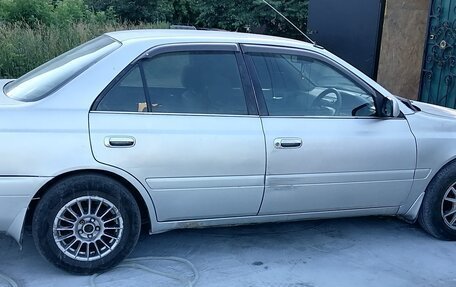 Toyota Carina, 2001 год, 250 000 рублей, 6 фотография