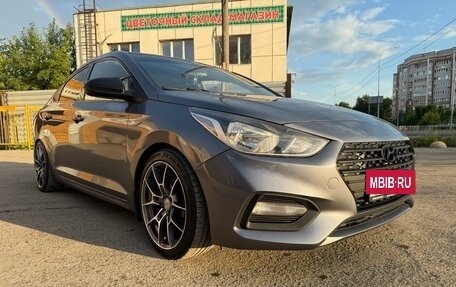Hyundai Solaris II рестайлинг, 2017 год, 1 000 000 рублей, 6 фотография