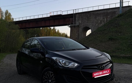 Hyundai i30 II рестайлинг, 2014 год, 998 000 рублей, 2 фотография