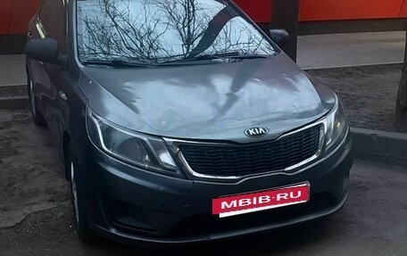 KIA Rio III рестайлинг, 2014 год, 400 000 рублей, 3 фотография
