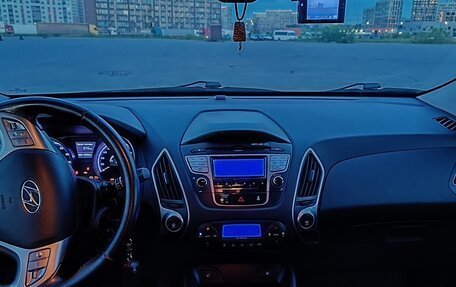 Hyundai ix35 I рестайлинг, 2011 год, 1 500 000 рублей, 32 фотография