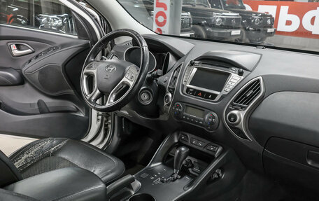 Hyundai ix35 I рестайлинг, 2012 год, 1 099 000 рублей, 12 фотография