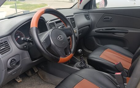 KIA Rio II, 2009 год, 250 000 рублей, 3 фотография