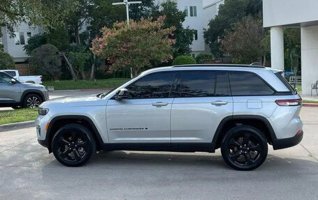 Jeep Grand Cherokee, 2024 год, 7 615 753 рублей, 3 фотография