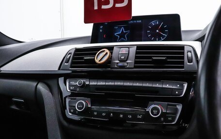 BMW 3 серия, 2017 год, 1 780 000 рублей, 21 фотография