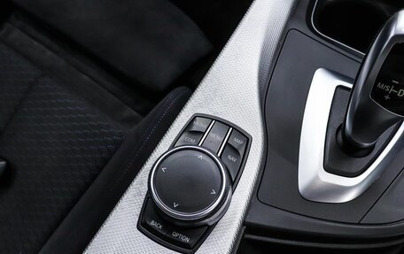 BMW 3 серия, 2017 год, 1 780 000 рублей, 24 фотография