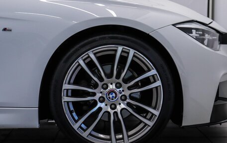 BMW 3 серия, 2017 год, 1 780 000 рублей, 32 фотография