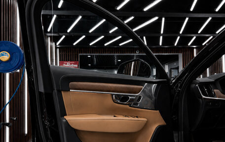 Volvo S90 II рестайлинг, 2018 год, 3 890 000 рублей, 9 фотография