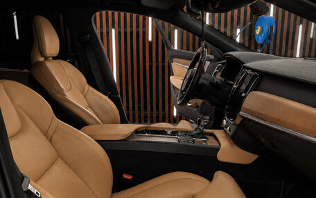 Volvo S90 II рестайлинг, 2018 год, 3 890 000 рублей, 19 фотография
