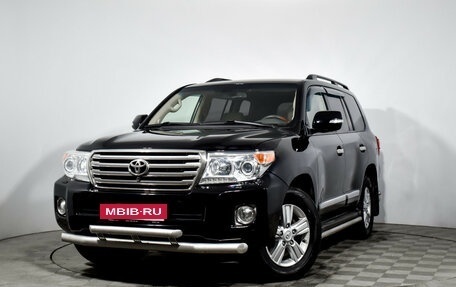 Toyota Land Cruiser 200, 2012 год, 3 049 000 рублей, 2 фотография
