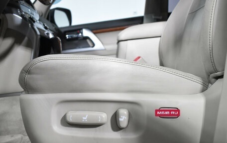 Toyota Land Cruiser 200, 2012 год, 3 049 000 рублей, 12 фотография