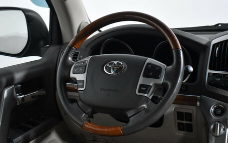 Toyota Land Cruiser 200, 2012 год, 3 049 000 рублей, 19 фотография