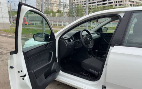 Skoda Rapid I, 2015 год, 1 100 000 рублей, 8 фотография