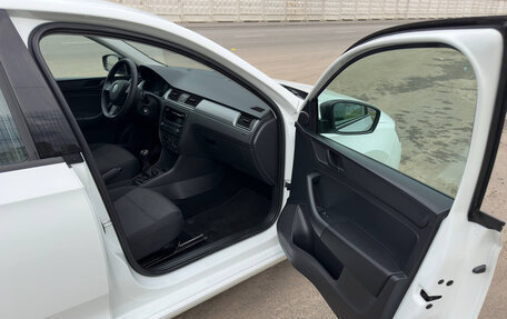 Skoda Rapid I, 2015 год, 1 100 000 рублей, 10 фотография