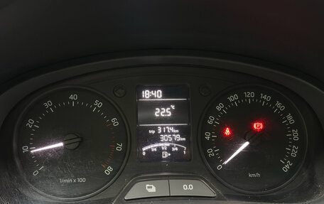 Skoda Rapid I, 2015 год, 1 100 000 рублей, 20 фотография