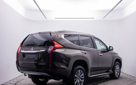 Mitsubishi Pajero Sport III рестайлинг, 2018 год, 3 095 000 рублей, 6 фотография
